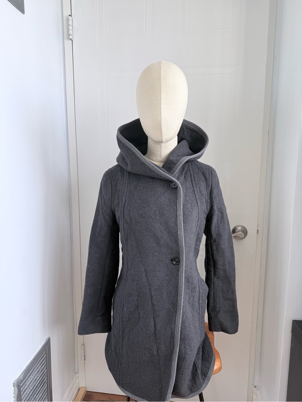 Wilfred Dark Gray Hooded Trench Coat